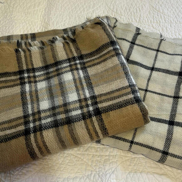 Women's Oversized Tartan Blanket Scarf Large Soft Plaid 54” Square Two Colors - Picture 1 of 8